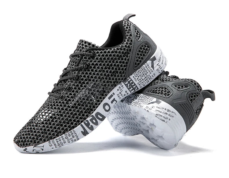 Summer Lightweight Flat Sports Shoes for Men's Outdoor New Style Mesh Casual Men's Shoes Breathable Upstream Shoes Large Size