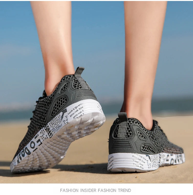 Summer Lightweight Flat Sports Shoes for Men's Outdoor New Style Mesh Casual Men's Shoes Breathable Upstream Shoes Large Size