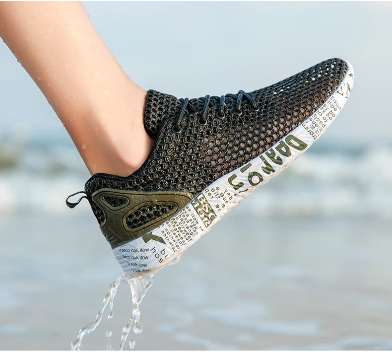Summer Lightweight Flat Sports Shoes for Men's Outdoor New Style Mesh Casual Men's Shoes Breathable Upstream Shoes Large Size