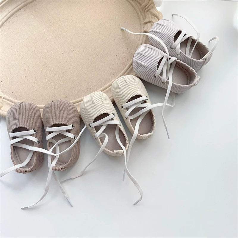 Newborn Shoes Retro Style Baby Girls Walking Shoes Spring Autumn Child Soft Soled Anti Slip Toddler Infant Kids Princess Shoes
