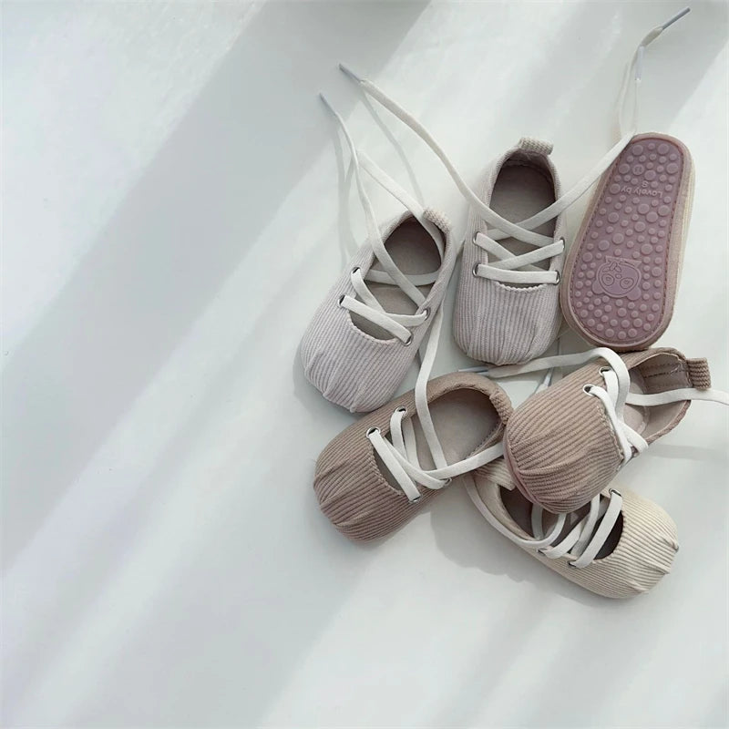 Newborn Shoes Retro Style Baby Girls Walking Shoes Spring Autumn Child Soft Soled Anti Slip Toddler Infant Kids Princess Shoes