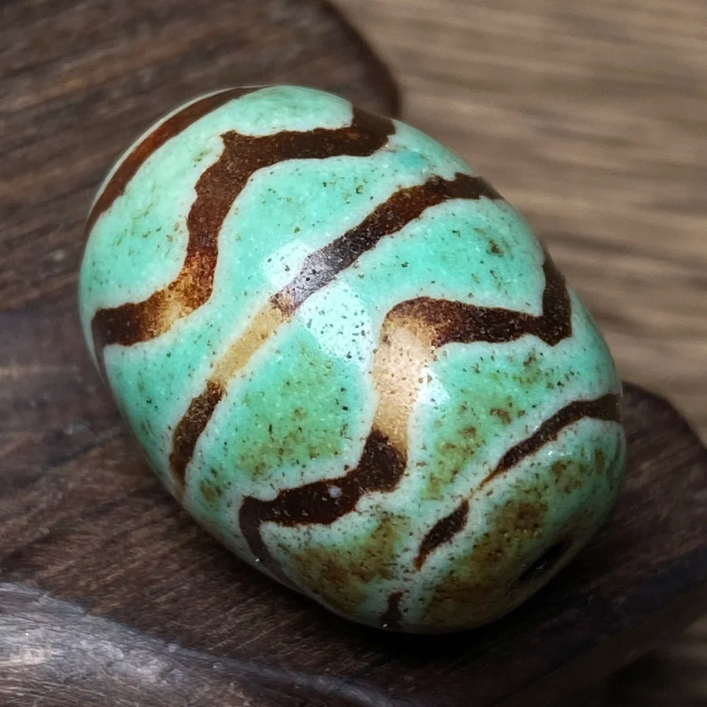 Tibet Dzi Tibetan area reflux old material, high oil pulp pendant necklace to ward off evil spirits, collectibles, high quality