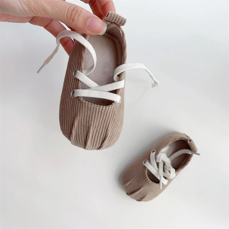 Newborn Shoes Retro Style Baby Girls Walking Shoes Spring Autumn Child Soft Soled Anti Slip Toddler Infant Kids Princess Shoes