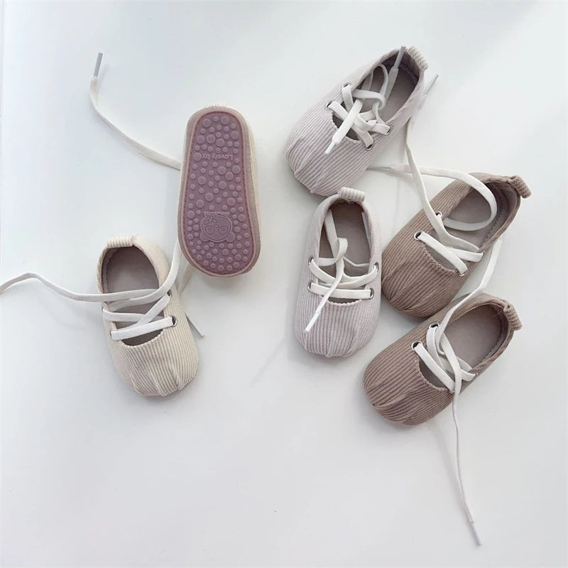 Newborn Shoes Retro Style Baby Girls Walking Shoes Spring Autumn Child Soft Soled Anti Slip Toddler Infant Kids Princess Shoes