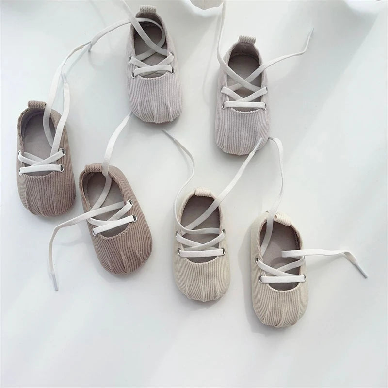 Newborn Shoes Retro Style Baby Girls Walking Shoes Spring Autumn Child Soft Soled Anti Slip Toddler Infant Kids Princess Shoes