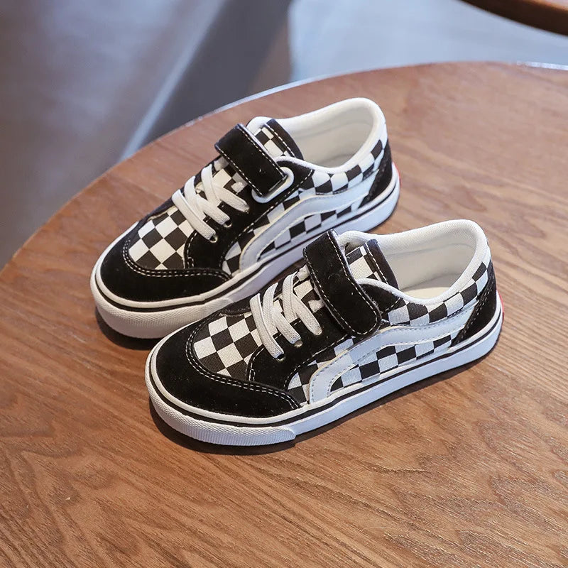 Kid's Canvas Shoes Boys Board Shoes New Net Red Low Gang Middle and Large Children Baby Girls Board Shoes Parent-Child Shoe