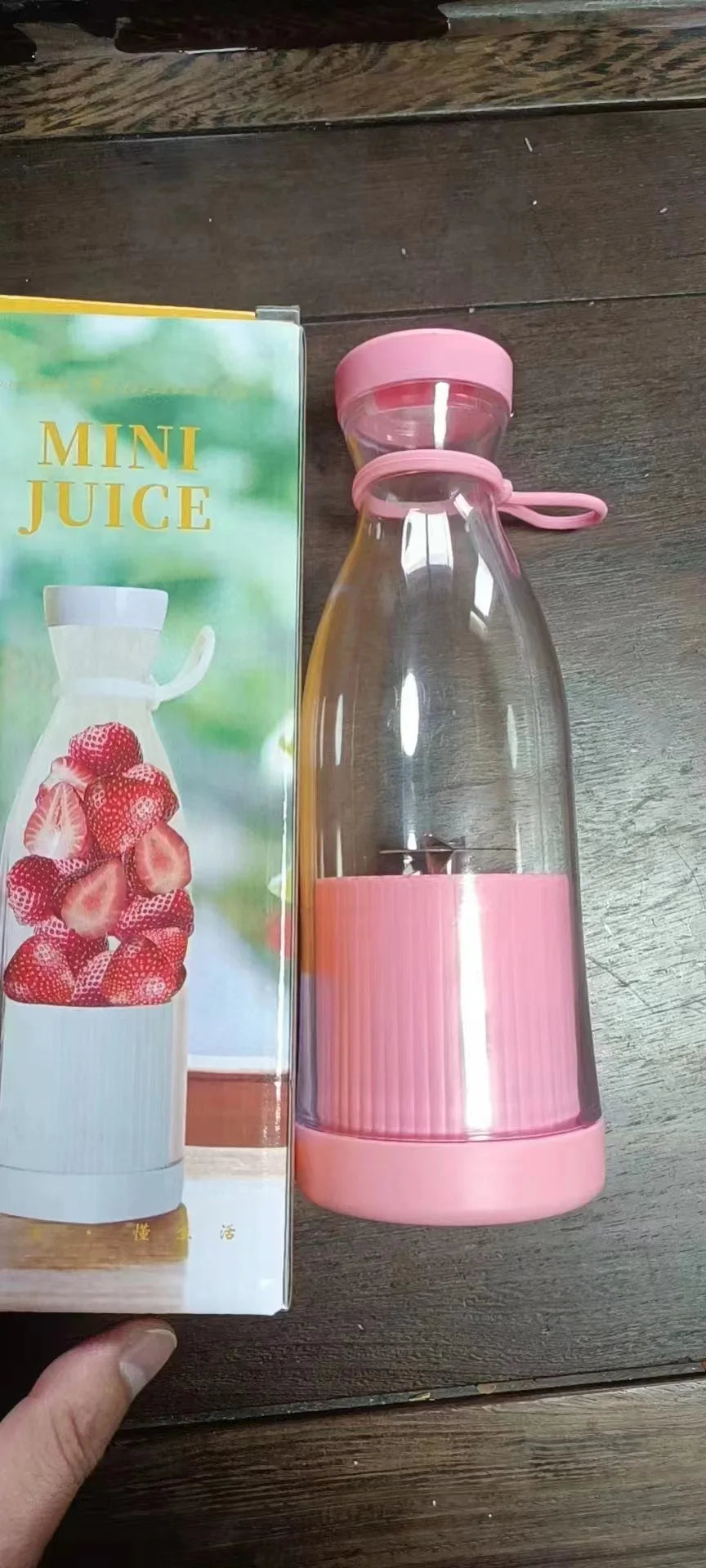 Electric Juicer Cup - Cute Manual Wine Bottle Juicer Cup - Portable Small Carry-On 6-Head Rechargeable Cup For Juicing