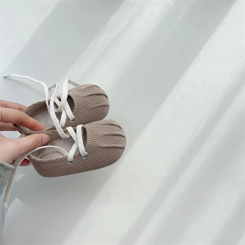 Newborn Shoes Retro Style Baby Girls Walking Shoes Spring Autumn Child Soft Soled Anti Slip Toddler Infant Kids Princess Shoes
