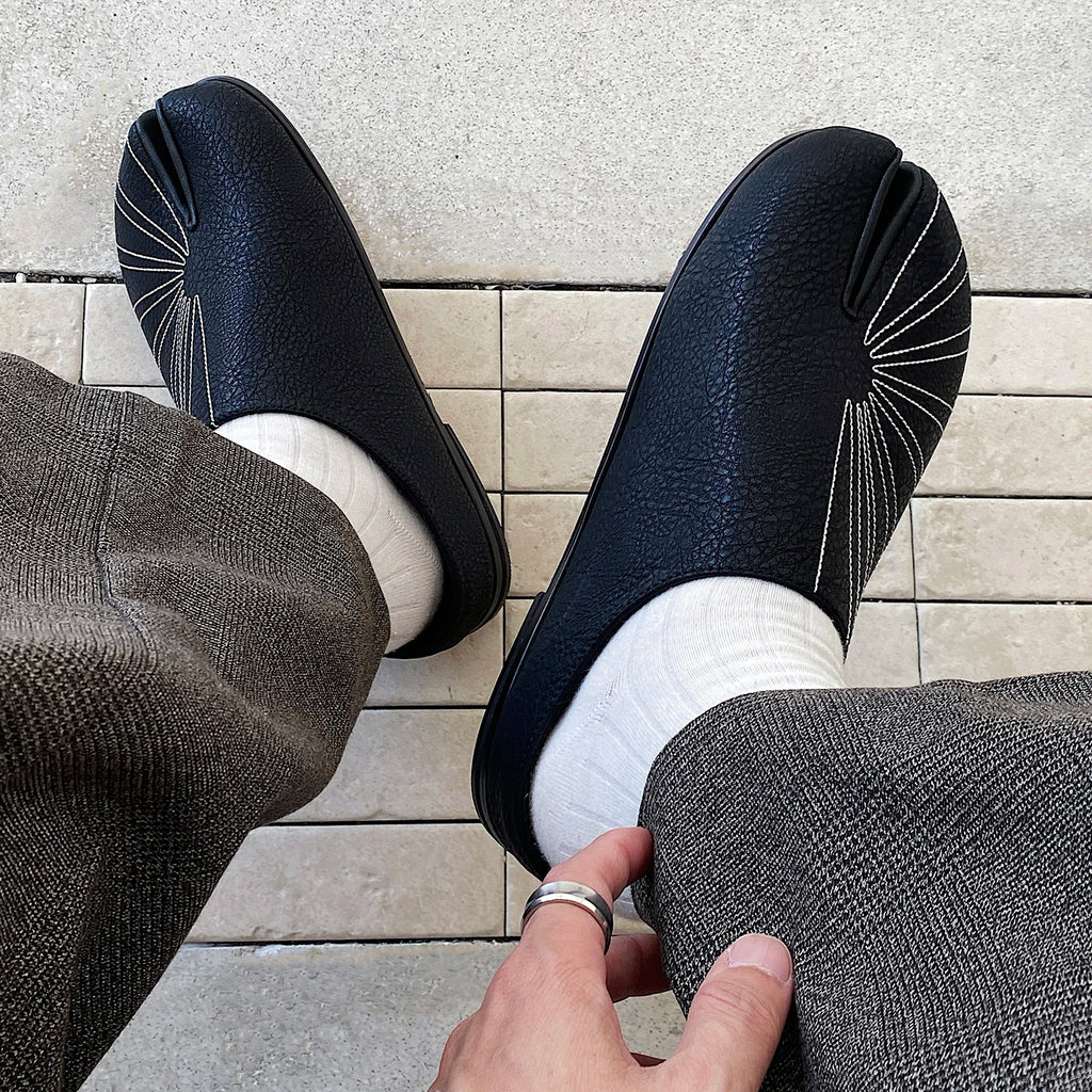 Summer Boken shoes for men breathable tabi black leather slippers personality niche split toe design Mueller shoes