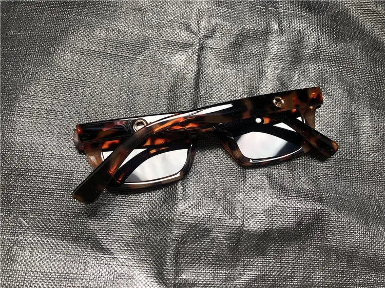 Fashion Vintage Rectangle Punk Sunglasses Women Men Personalized Retro Sun Glasses Trendy Eyewear UV400 Shades Eyeglasses