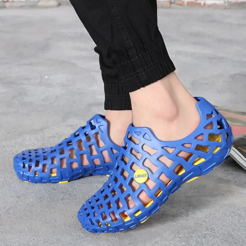 Summer Men Water Shoes Breathable Beach Sandals Upstream Water Shoes Women's Quick-drying Hollow Slippers Aqua Shoes