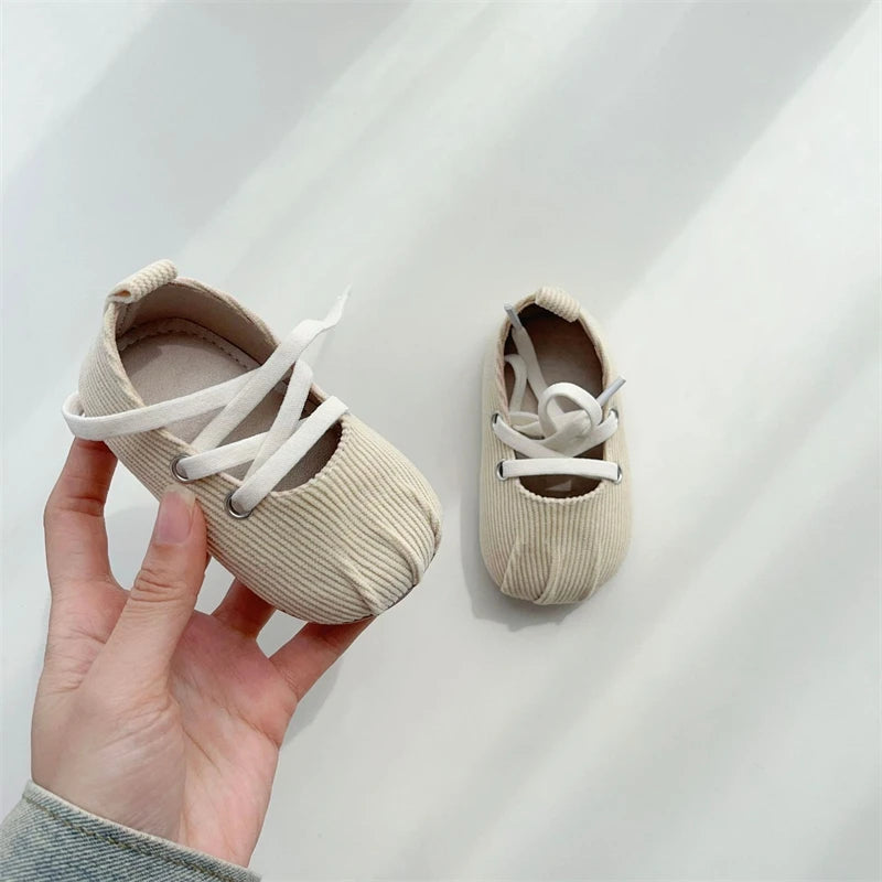 Newborn Shoes Retro Style Baby Girls Walking Shoes Spring Autumn Child Soft Soled Anti Slip Toddler Infant Kids Princess Shoes