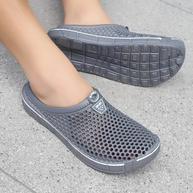 Men Sandals Summer Comfortable Outdoor Beach Shoes Men Slip on Garden Clogs Casual Water Shower Slippers Unisex Shoes