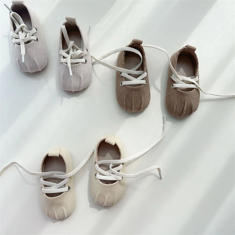 Newborn Shoes Retro Style Baby Girls Walking Shoes Spring Autumn Child Soft Soled Anti Slip Toddler Infant Kids Princess Shoes